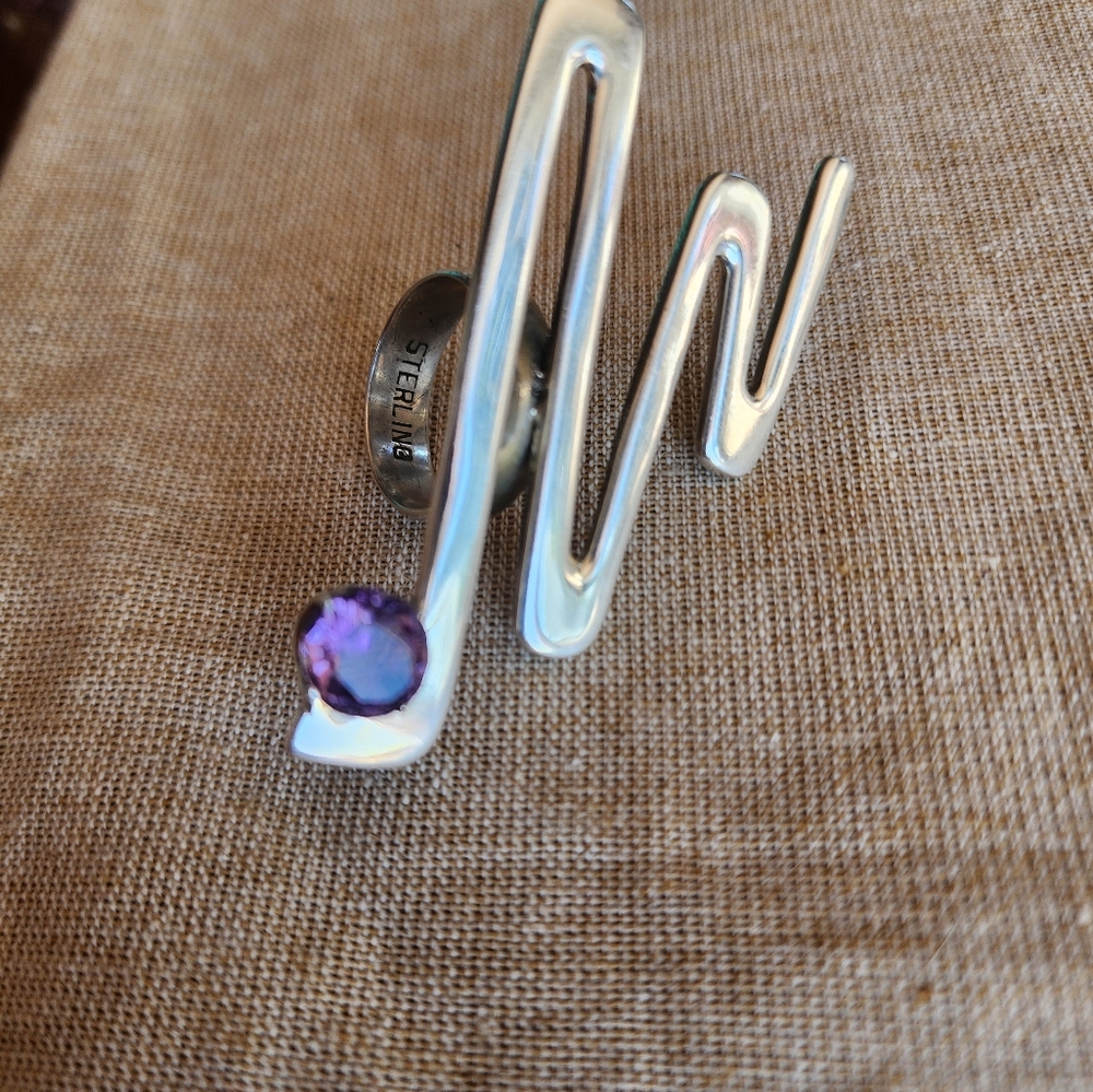 Size 8 Custom AMEYSTH Ring ♡ "Heart Best"